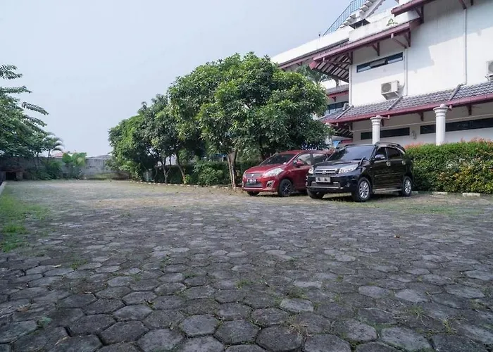 Reddoorz Plus Near Pasar Anyar Bogor