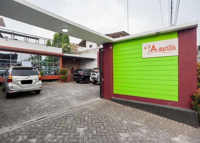 Urbanview Hotel Amarilis Sentul Bogor by RedDoorz